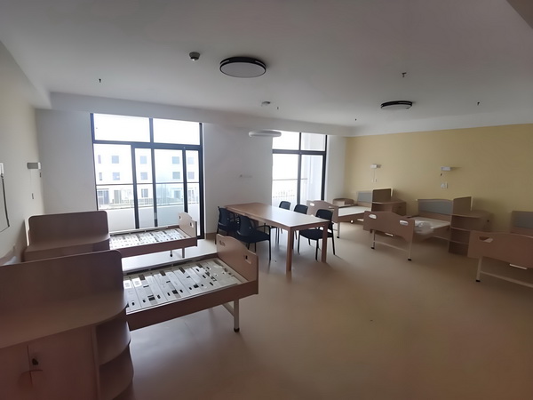 铁血魅颜